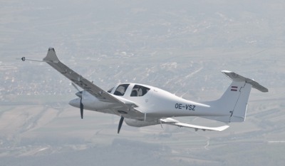 DA52_maiden_flight_400